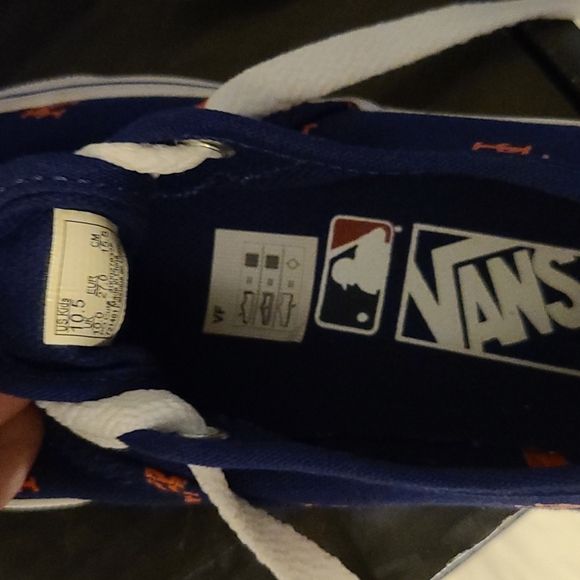 🎈Toddler Vans🎈 ~Unisex 🤾🏽‍♀️🤾‍♂️ - Picture 6 of 7